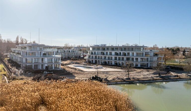 2025.01.Szemesbay-Resort-101_2_11zon